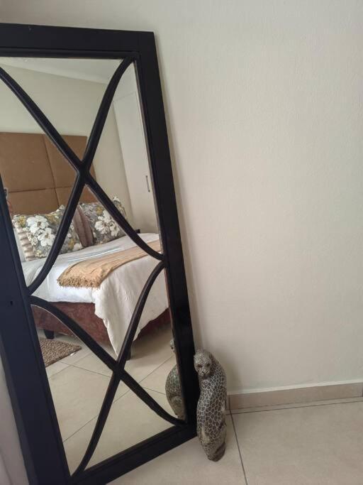 Classy And Cosy Apt - Dainfern Sandton Bagian luar foto